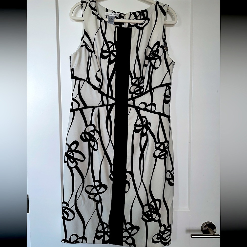 London Times Black & White Scoop Neck Dress Size 14